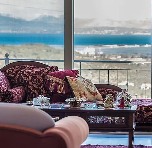 Skyfall Villa *