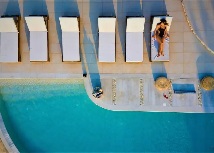 Villa Skyfall